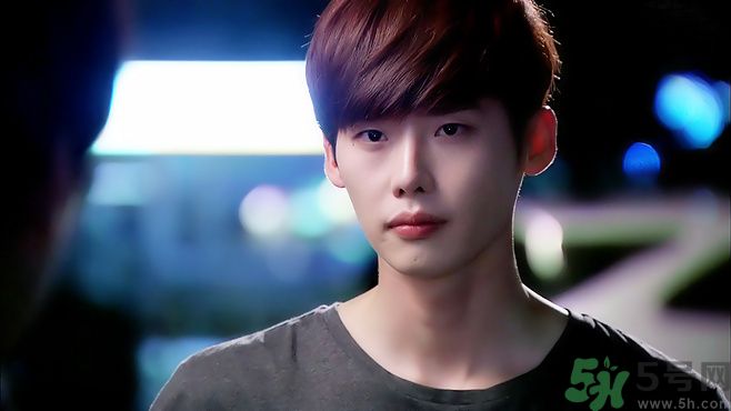 李鐘碩簽約YG是什么公司？韓國(guó)三大娛樂(lè)公司是那些？