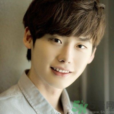 李鐘碩簽約YG是什么公司？韓國(guó)三大娛樂(lè)公司是那些？