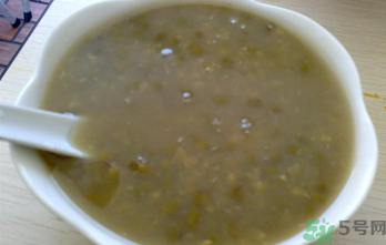 綠豆煮出來為什么是紅色的？怎么煮綠豆湯不發(fā)紅？