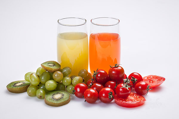 蔬菜汁可以使皮膚變白嗎？蔬菜汁加熱能當(dāng)護(hù)膚水用嗎？