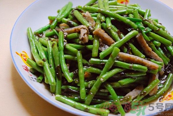 豆角沒熟可以吃嗎？吃沒熟的豆角會中毒嗎？