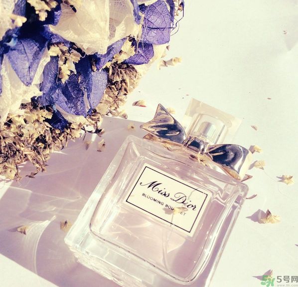 迪奧真我淡香氛適合什么年齡用？迪奧真我淡香氛是什么味道？