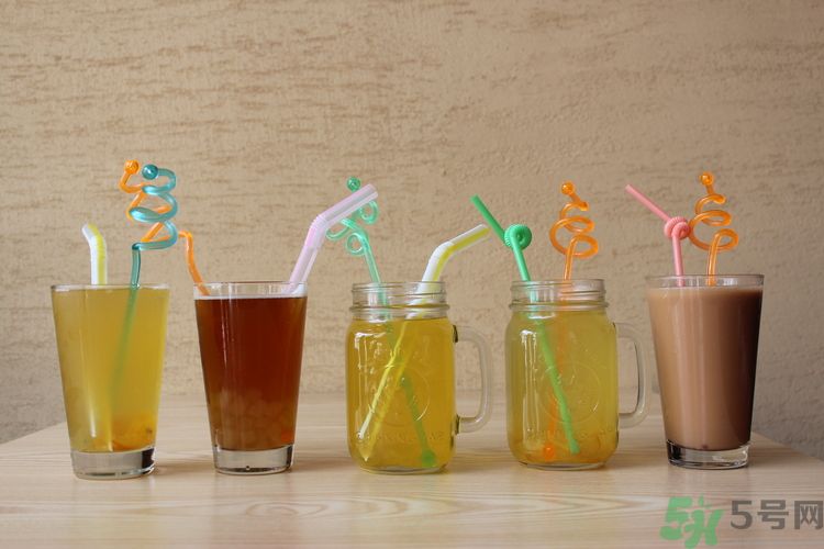 冰芬達(dá)喝酸奶一起喝嗎？冰芬達(dá)喝酸奶一起喝會怎么樣？