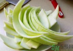 西瓜皮能敷臉嗎？怎么用西瓜皮敷臉？