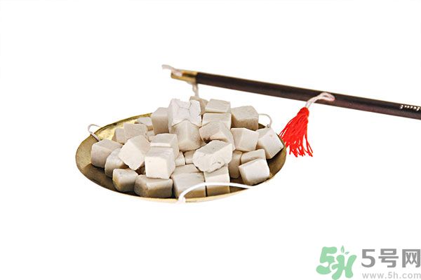 夏天吃茯苓好嗎？夏天吃茯苓有什么好處？