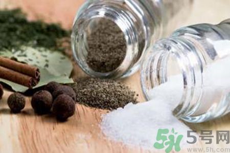 哪些菜不能放味精？味精的危害有哪些？