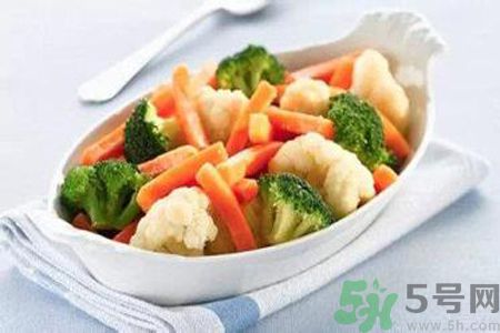 夏季上火的表現(xiàn)有哪些？夏季上火怎么辦？