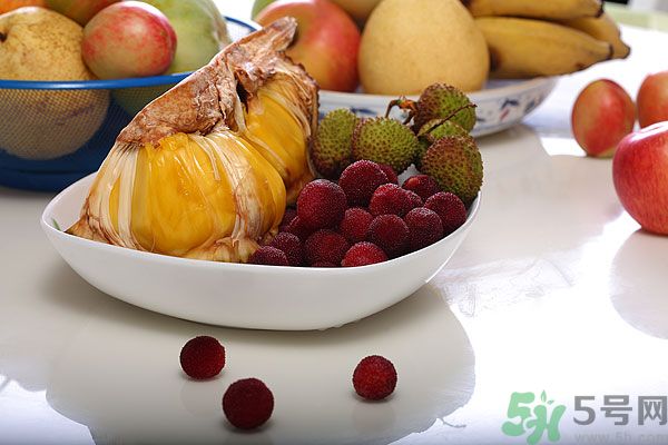 吃楊梅過(guò)敏怎么辦？楊梅過(guò)敏癥狀有哪些？