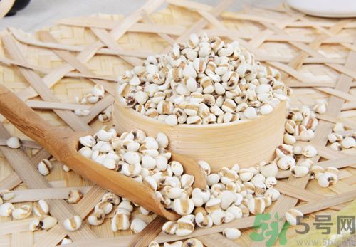 經(jīng)期可以喝薏米水嗎？經(jīng)期喝薏米水會(huì)不會(huì)肚子痛？