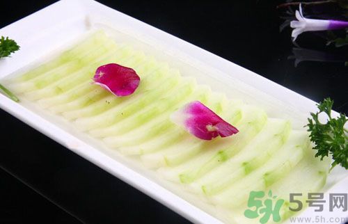 經(jīng)期可以吃冬瓜嗎？經(jīng)期吃冬瓜會(huì)不會(huì)肚子痛？