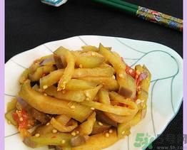 炒茄子發(fā)黑怎么辦？炒茄子怎么才能不發(fā)黑？