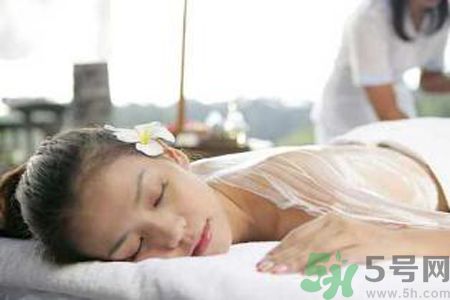 夏季濕氣重怎么辦？夏季祛濕的方法