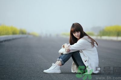 因太漂亮替考被發(fā)現(xiàn)是怎么回事？統(tǒng)考作弊會有什么懲罰？