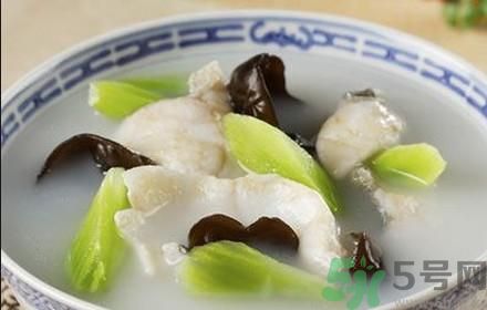 魚(yú)能和萵苣一起煮嗎？魚(yú)可以和萵苣一起吃嗎？