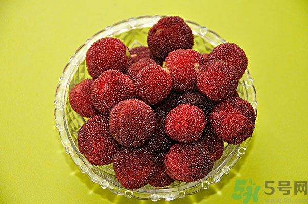 楊梅里面有小蟲怎么洗？楊梅里的蟲子怎么弄出來？