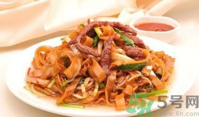 涼皮和河粉有什么區(qū)別？涼皮和河粉哪個更有營養(yǎng)？