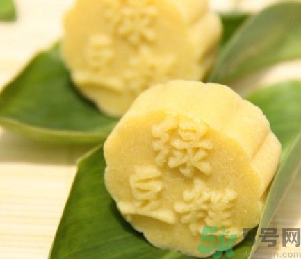 吃綠豆糕可以喝酸奶嗎？吃綠豆糕喝酸奶好不好？