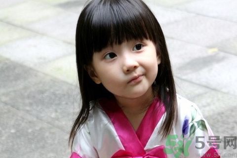 幼童屁股長(zhǎng)出尾巴的原因是什么？孕婦缺什么幼童屁股長(zhǎng)出尾巴？