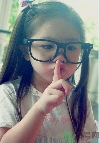 幼童屁股長(zhǎng)出尾巴的原因是什么？孕婦缺什么幼童屁股長(zhǎng)出尾巴？