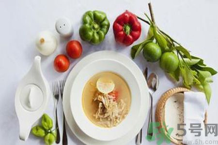 夏天吃什么養(yǎng)胃？夏天養(yǎng)胃要注意什么？