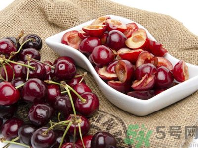 櫻桃核有毒是真的嗎?櫻桃核有什么毒 櫻桃核有毒是真的嗎?櫻桃核有什么毒