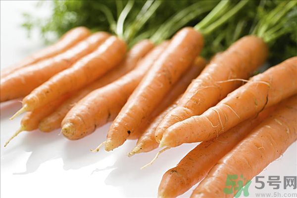 南瓜和胡蘿卜可以一起吃嗎？胡蘿卜和南瓜一起吃好嗎？