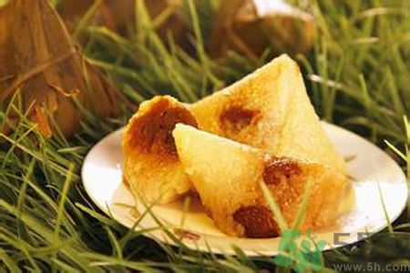 包粽子要用多少米？包粽子的米要泡多久？