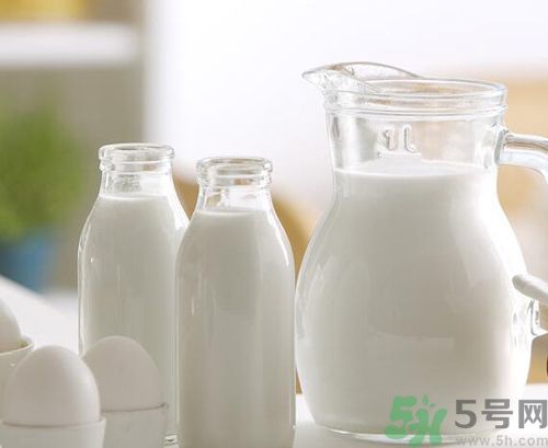 吃山楂可以喝牛奶嗎？山楂能和牛奶一起吃嗎？