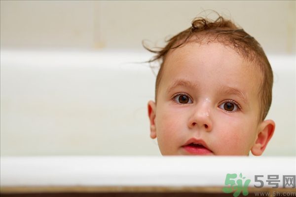 洗臉用什么醋最好？洗臉用白醋好還是米醋好？