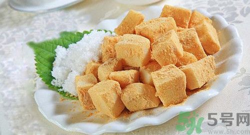 打糕是我國(guó)哪一民族的風(fēng)味食品?打糕的功效與作用 打糕是我國(guó)哪一民族的風(fēng)味食品?打糕的功效與作用