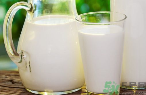 吃紅豆沙可以喝牛奶嗎?紅豆沙能和牛奶一起吃嗎? 吃紅豆沙可以喝牛奶嗎?紅豆沙能和牛奶一起吃嗎?