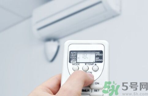 吹空調(diào)房間干燥怎么辦？吹空調(diào)怎么保濕？