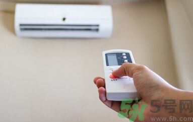 吹空調(diào)房間干燥怎么辦？吹空調(diào)怎么保濕？