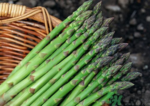 萵筍可以生吃嗎?萵筍生吃營(yíng)養(yǎng)價(jià)值