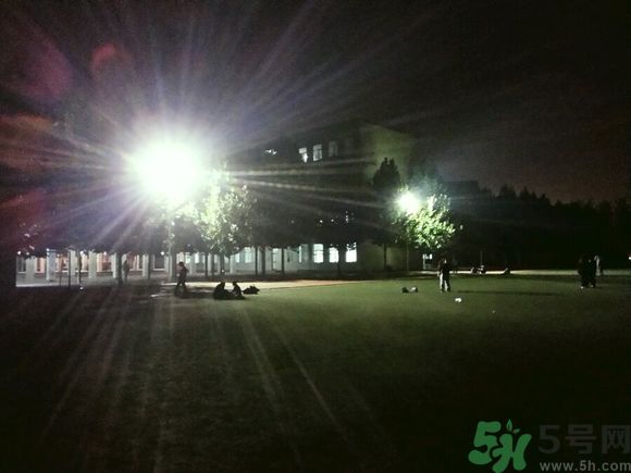 晚自習(xí)后跑步好嗎？下晚自習(xí)吃什么比較好？