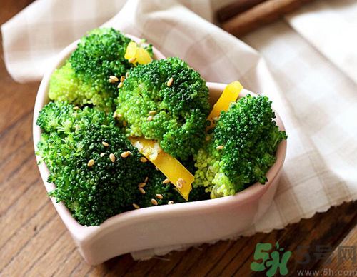 西蘭花可不可以生吃？西蘭花可不可以涼拌？