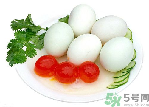 咸鴨蛋和雞蛋能一起吃嗎?咸鴨蛋和雞蛋營養(yǎng)價值