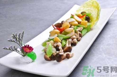 萵筍可以和香菇一起炒嗎？萵筍和香菇一起吃好嗎？