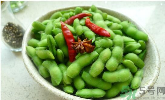 毛豆怎么煮不變黃？毛豆怎么煮不變黑？