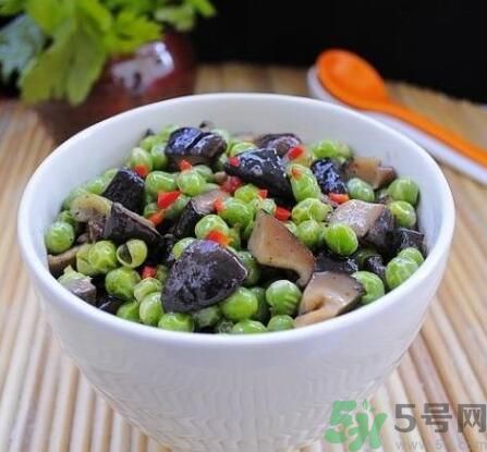 豌豆可以和香菇一起炒嗎？豌豆和香菇一起吃好嗎？
