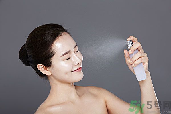 防曬噴霧可以噴臉嗎？防曬噴霧噴臉上好不好？