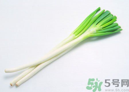 南瓜和蔥一起吃嗎?南瓜和蔥一起吃會怎么樣 南瓜和蔥一起吃嗎?南瓜和蔥一起吃會怎么樣