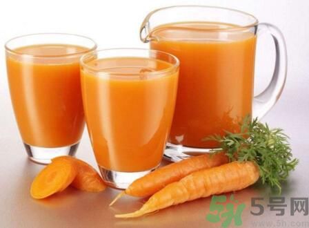 胡蘿卜汁要煮熟喝嗎？胡蘿卜汁煮熟喝好嗎？