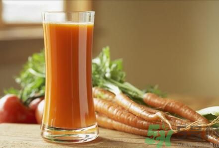 胡蘿卜汁要煮熟喝嗎？胡蘿卜汁煮熟喝好嗎？