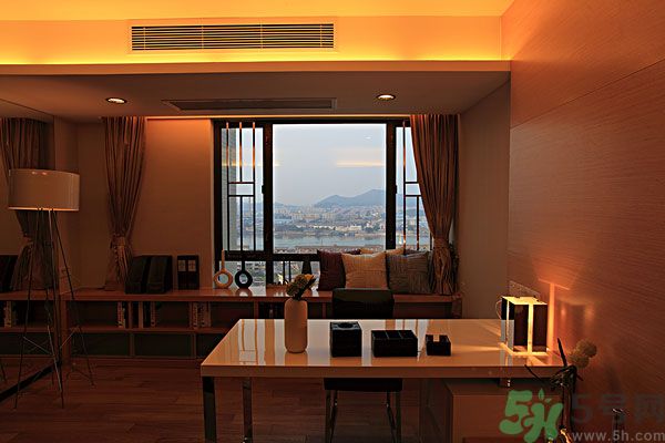 吹空調(diào)鼻子干燥怎么辦？吹空調(diào)鼻子里面很干燥怎么回事？