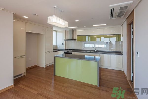 吹空調鼻子不舒服怎么辦？吹空調鼻子過敏怎么回事？