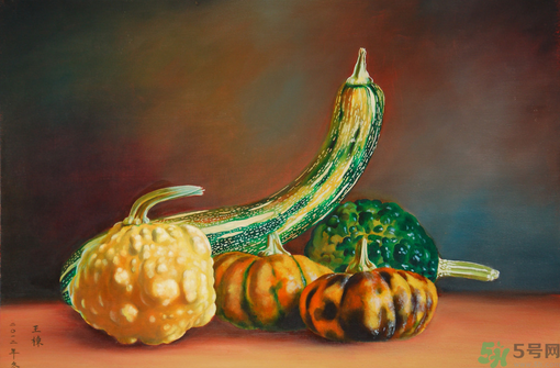 南瓜里面長(zhǎng)霉了能吃嗎？長(zhǎng)霉的南瓜可以吃嗎？