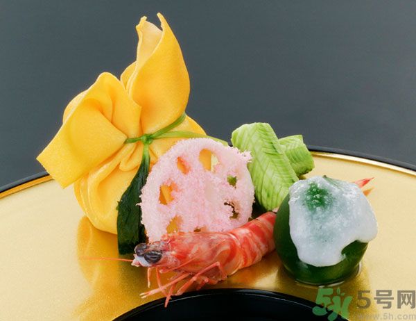 蓮藕里面的泥怎么清理？蓮藕里面的泥巴怎么洗？