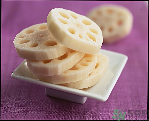 蓮藕里面的泥怎么清理？蓮藕里面的泥巴怎么洗？