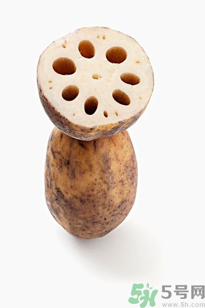 蓮藕里面的泥怎么清理？蓮藕里面的泥巴怎么洗？